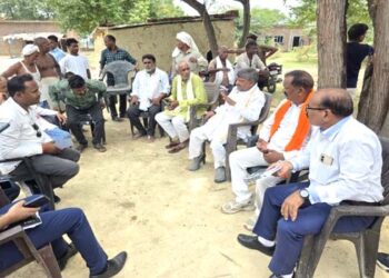 Ayodhya का बांसगांव 79 साल से बिजली विहीन!,   बिजली विभाग की टीम ने सर्वे   एक माह में विद्युतीकरण का आश्वासन