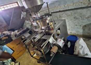 गाजियाबाद में नकली दवा फैक्टरी का भंडाफोड़, नामी कंपनियों के नाम से बनाई जा रही थी दवा
