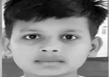 कुशीनगर में मछली पकड़ने गए 12 वर्षीय आदित्य चौहान की मवन नाला में डूबने से मौत