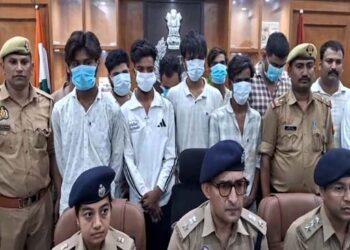 Lucknow में ऑपरेशन CY-VAJRA: पुलिस और सर्विलांस टीम ने अंतरराष्ट्रीय साइबर ठगी से जुड़े 9 आरोपियों को किया गिरफ्तार