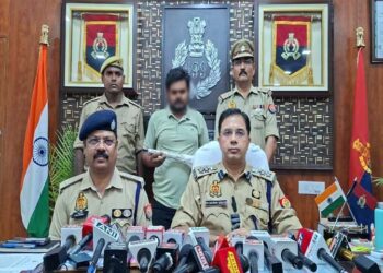 अयोध्या: पत्नी ने प्रेमी संग रची पति की हत्या की साजिश, पुलिस ने 48 घंटे में किया खुलासा