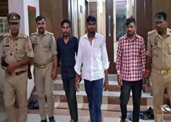भदोही: यूपी से शराब खरीदकर बिहार में दोगुने दाम पर बेचने वाले तीन तस्कर गिरफ्तार