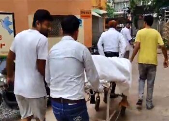 लखनऊ में विधायक निवास परिसर में भाजपा पूर्व मंत्री की भवन से गिरकर मौत