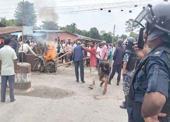 भारत से सटे नेपाल के सुनसरी में बवाल, सांप्रदायिक झड़प में एक की मौत, निषेधाज्ञा लागू