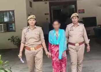 भदोही में फर्जी महिला प्रोफाइल बनाकर बच्चों के अश्लील वीडियो बेचने और जिस्मफरोशी का रैकेट चलाने वाले दो गिरफ्तार