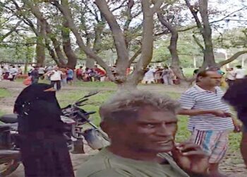 अयोध्या: बुकिंग हुई, फिर रद्द भी हुई! रुदौली गैस एजेंसी की अव्यवस्था से उपभोक्ता परेशान, रोज़ हजारों की भीड़