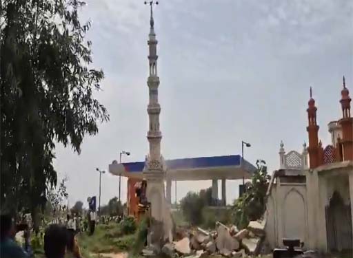 संभल के मधन गांव में कब्रिस्तान भूमि पर ईदगाह!; कब्रिस्तान की भूमि को अतिक्रमण मुक्त