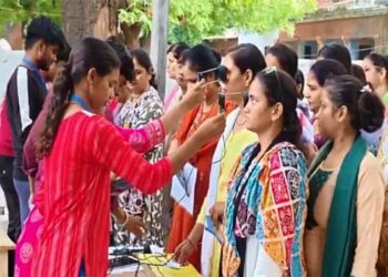 यूपी में तीन दिवसीय TET परीक्षा दूसरे दिन संपन्न, वर्षों तक परीक्षा लेने वाले कई शिक्षक इस बार स्वयं बने परीक्षार्थी