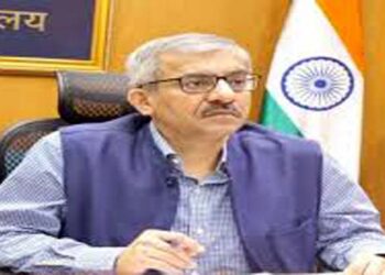 परीक्षा विवादों के बीच शिक्षा मंत्रालय में बड़ा बदलाव, अधिकारियों का एक के बाद एक तबादला