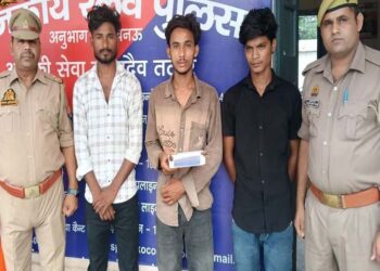 अयोध्या: कैंट रेलवे स्टेशन पर झपटमारी करने वाले तीन आरोपी गिरफ्तार, जीआरपी ने भेजा जेल