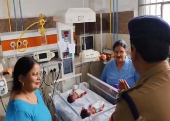 मुज़फ़्फ़रनगर में कांवड़ ले जा रही गर्भवती महिला नें दिया जुड़वां बच्चों को जन्म