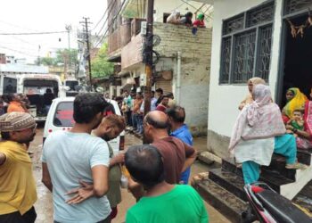Prayagraj में युवक और उसकी दो दिव्यांग पत्नियों के बीच खूनी संघर्ष, तीनों की मौत