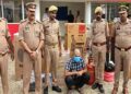 मऊ पुलिस ने फर्जी क्यूआर भुगतान से दुकानदारों को ठगने का आरोपी गिरफ्तार