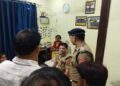 लखनऊ: प्रेम प्रसंग विवाद में छात्रा की गला रेतकर हत्या, आरोपी सहपाठी घटनास्थल पर घायल मिला