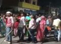 अमेठी जिले के गौरीगंज क्षेत्र में युवक की गला रेतकर हत्या, गुस्साए परिजनों और ग्रामीणों ने किया रोड जाम