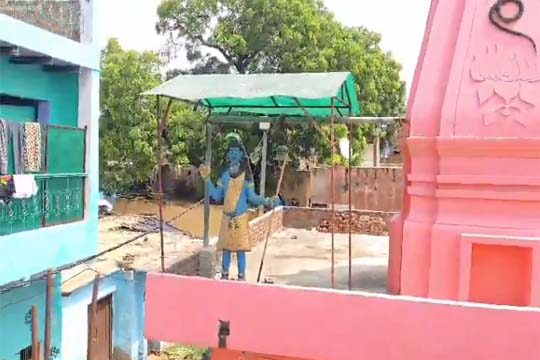 बुलंदशहर: धार्मिक स्थल पर पेशाब करने का आरोपी पुलिस हिरासत में