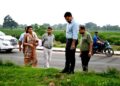 अयोध्या: चौदहकोसी परिक्रमा मार्ग निर्माण में लापरवाही पर DM का एक्शन, 13 इंजीनियरों का रोका वेतन