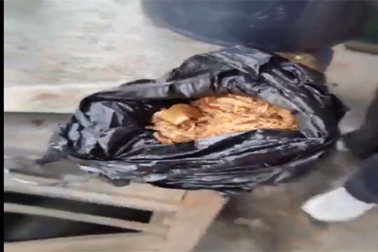 बरेली में कांवड़ मार्ग पर बिरयानी की दुकान पर चला बुलडोजर, दो दुकानदार हिरासत में